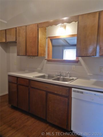 3914 S 125th East Avenue, Tulsa, OK 74146