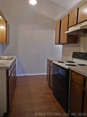 3914 S 125th East Avenue, Tulsa, OK 74146