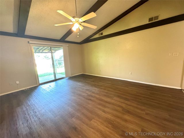 3914 S 125th East Avenue, Tulsa, OK 74146