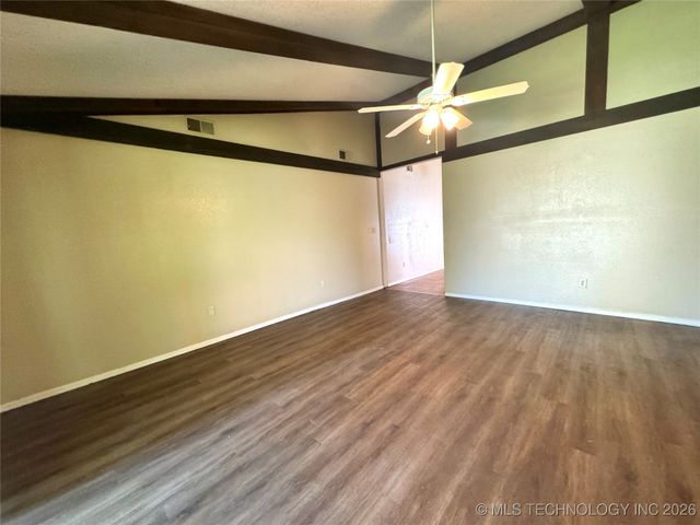 3914 S 125th East Avenue, Tulsa, OK 74146