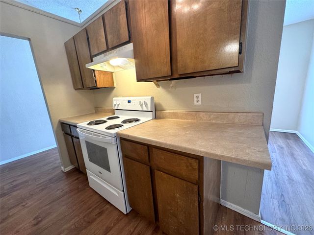 3914 S 125th East Avenue, Tulsa, OK 74146