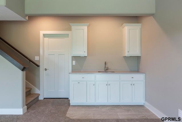 2094 N 182 Avenue Circle, Elkhorn, NE 68022