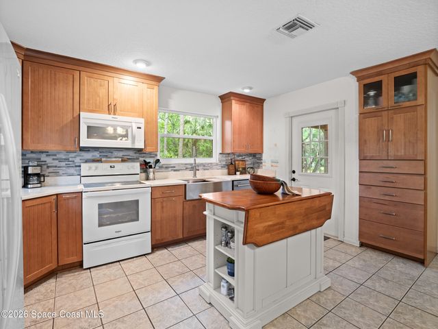 255 Mockingbird Lane, Merritt Island, FL 32953