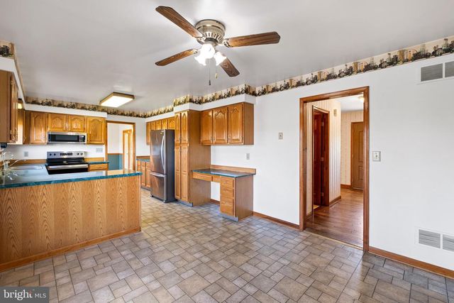 39 LONG DR, Elkton, MD 21921