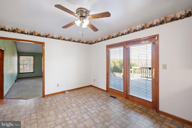 39 LONG DR, Elkton, MD 21921