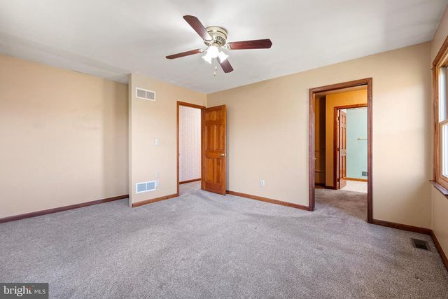 39 LONG DR, Elkton, MD 21921