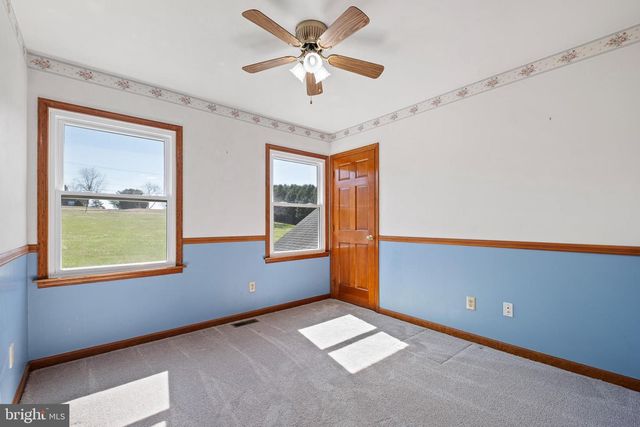 39 LONG DR, Elkton, MD 21921