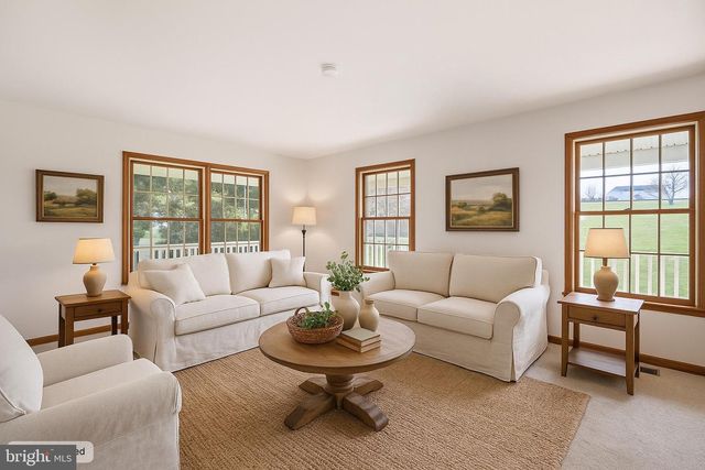 39 LONG DR, Elkton, MD 21921