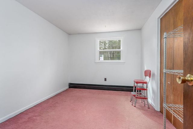 2 Mccrillis Road, Nottingham, NH 03290