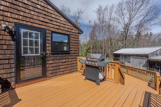 2 Mccrillis Road, Nottingham, NH 03290