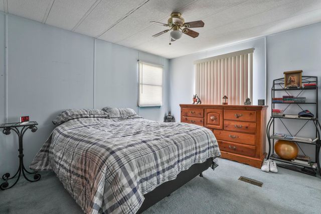 16 Buttonwood Lane, Merrimack, NH 03054