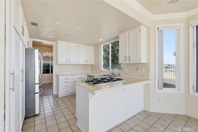 38264 Hillcrest Drive, Palmdale, CA 93551