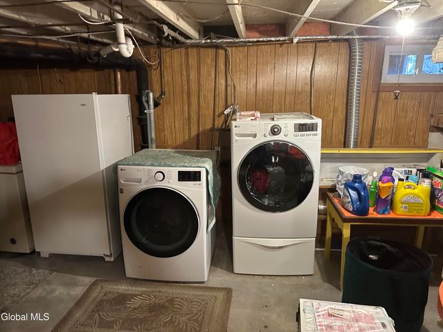 151 S Kingsboro Avenue, Gloversville, NY 12078