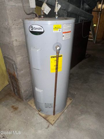 151 S Kingsboro Avenue, Gloversville, NY 12078