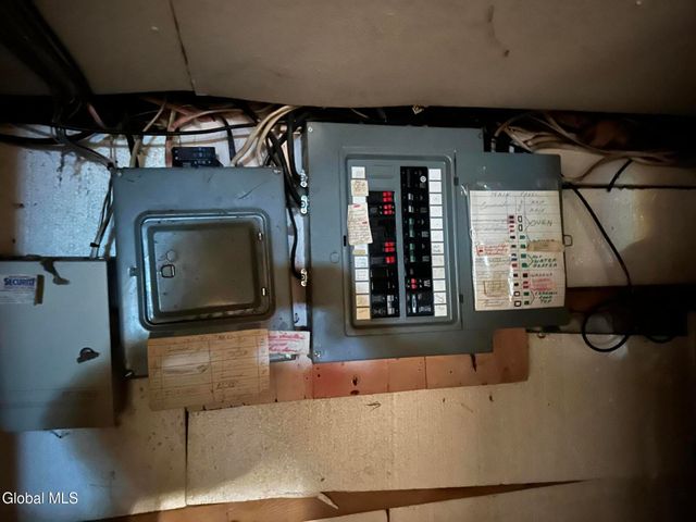 151 S Kingsboro Avenue, Gloversville, NY 12078