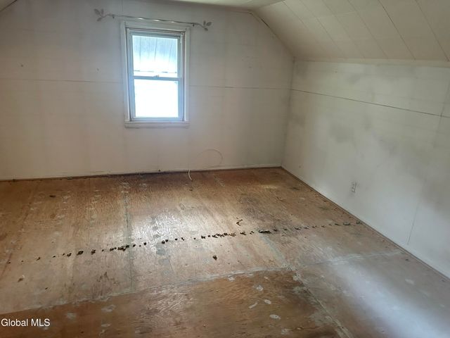 151 S Kingsboro Avenue, Gloversville, NY 12078