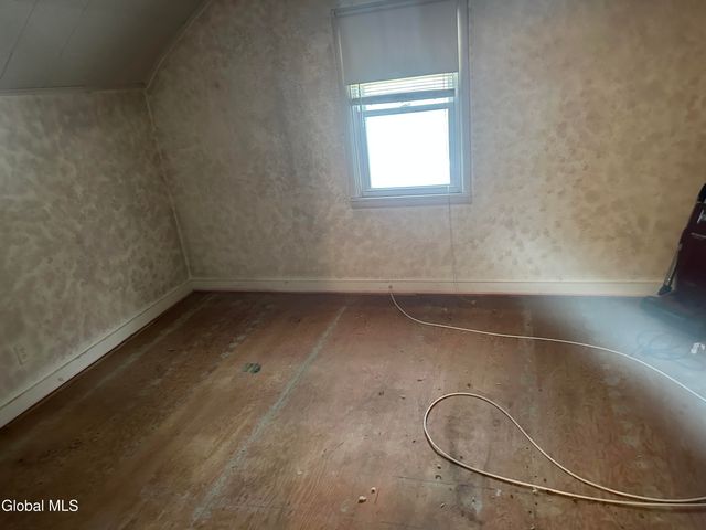 151 S Kingsboro Avenue, Gloversville, NY 12078