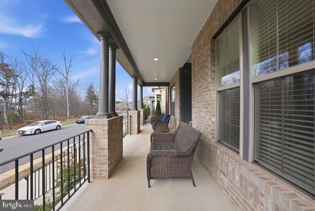 22912 BUBBLING BROOK DR, Brambleton, VA 20148