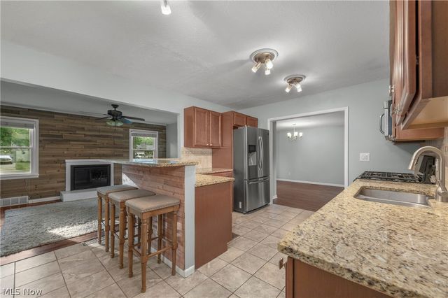 318 Bellaire Road, Avon Lake, OH 44012