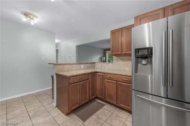 318 Bellaire Road, Avon Lake, OH 44012