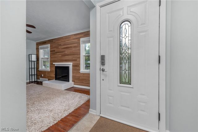 318 Bellaire Road, Avon Lake, OH 44012