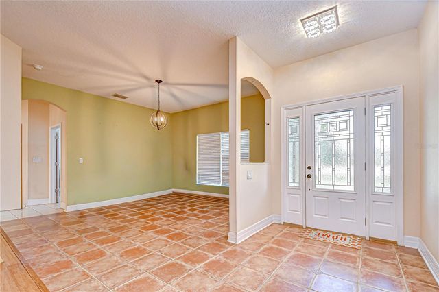 4036 MOORES LAKE ROAD, Dover, FL 33527