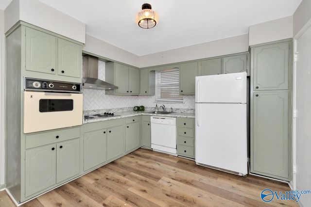 1204 Willowbrook Drive SE APT C, Huntsville, AL 35802