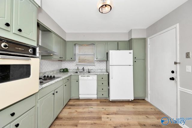 1204 Willowbrook Drive SE APT C, Huntsville, AL 35802