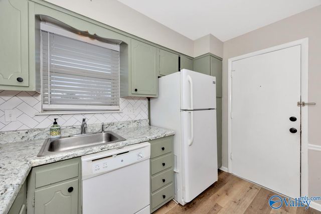 1204 Willowbrook Drive SE APT C, Huntsville, AL 35802