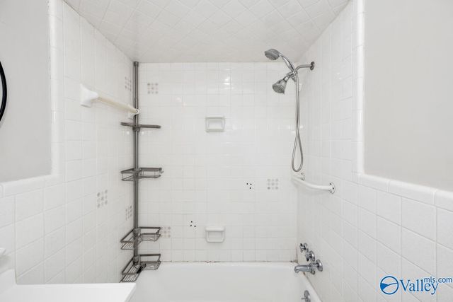 1204 Willowbrook Drive SE APT C, Huntsville, AL 35802