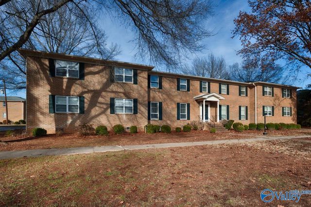 1204 Willowbrook Drive SE APT C, Huntsville, AL 35802