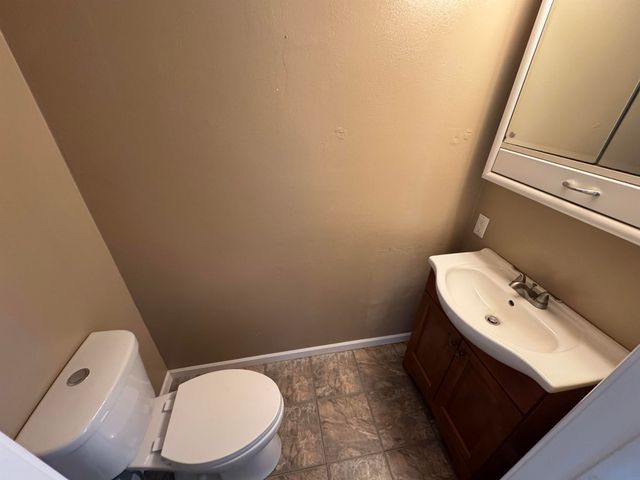 1419 W 2nd Street, Cedar Falls, IA 50613