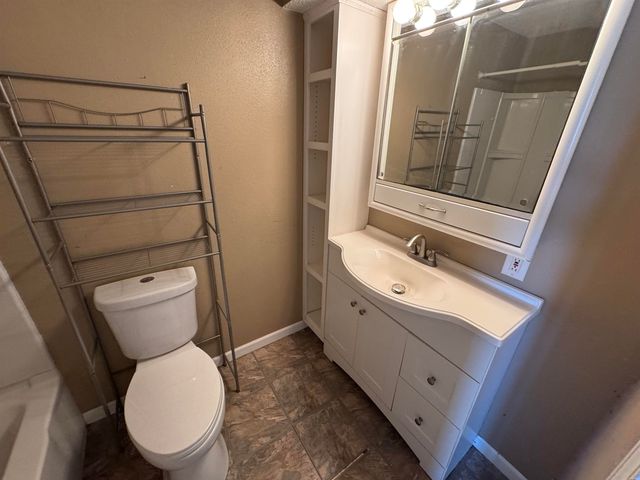 1419 W 2nd Street, Cedar Falls, IA 50613
