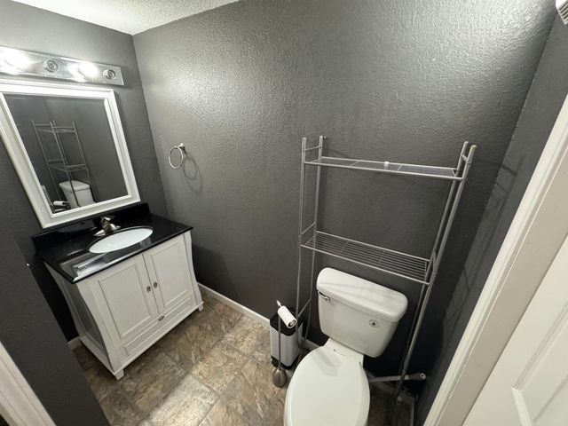 1419 W 2nd Street, Cedar Falls, IA 50613