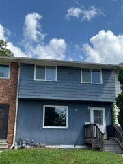 1419 W 2nd Street, Cedar Falls, IA 50613