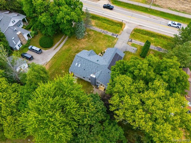 793 N Adams Road, Rochester Hills, MI 48309
