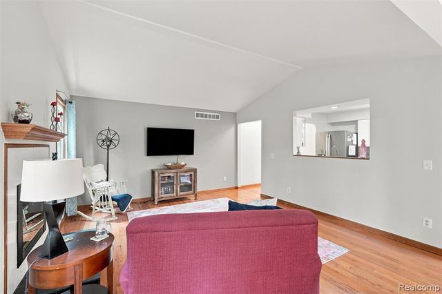 793 N Adams Road, Rochester Hills, MI 48309