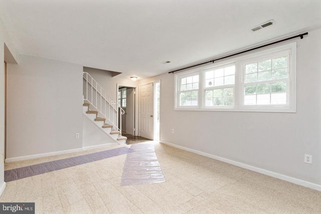 3206 BURBANK LN, Woodbridge, VA 22193