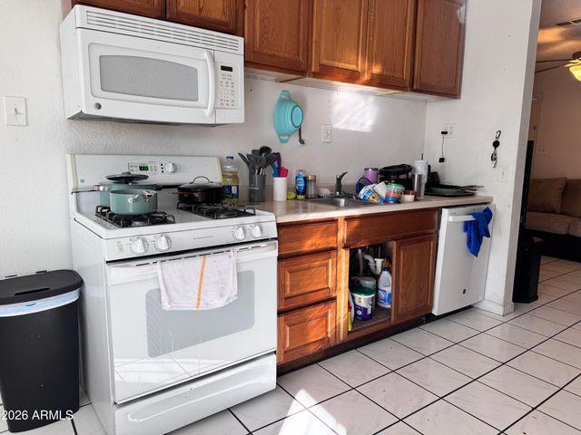 2825 W Madison Street, Phoenix, AZ 85009