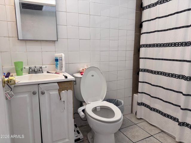 2825 W Madison Street, Phoenix, AZ 85009