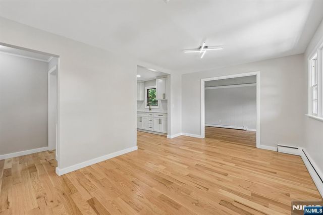 33 Lotz Street, North Haledon, NJ 07508