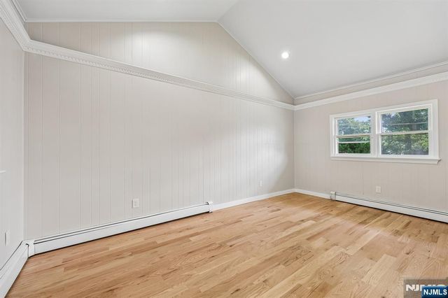 33 Lotz Street, North Haledon, NJ 07508
