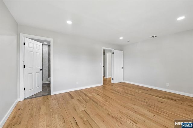 33 Lotz Street, North Haledon, NJ 07508