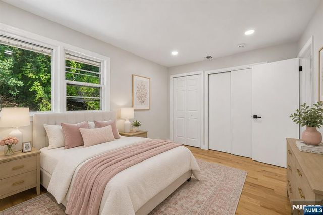 33 Lotz Street, North Haledon, NJ 07508