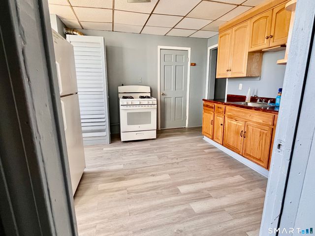 1368-1370 East Main Street, Bridgeport, CT 06608