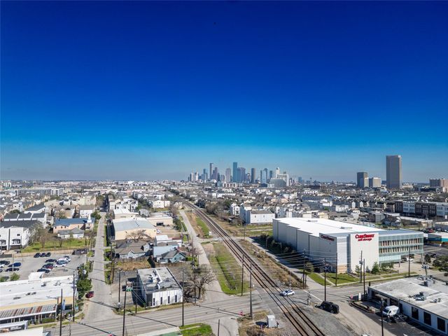 5006 Maxie Street, Houston, TX 77007