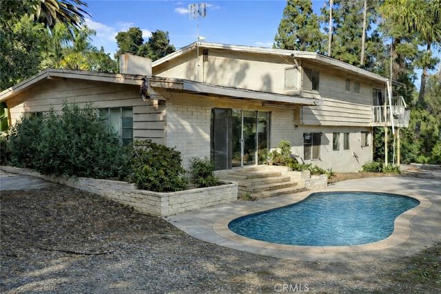 15 La Crescenta Drive, Camarillo, CA 93010