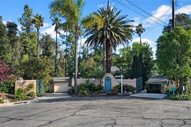 15 La Crescenta Drive, Camarillo, CA 93010