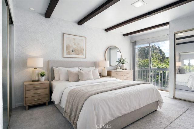 15 La Crescenta Drive, Camarillo, CA 93010