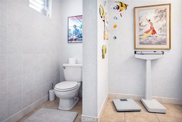 15 La Crescenta Drive, Camarillo, CA 93010